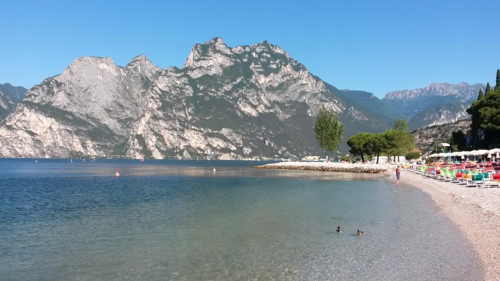Park Hotel Eden Torbole Sul Garda Exterior foto